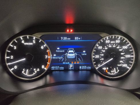 Used 2024 Nissan Altima 2.5 SV FWD image 23