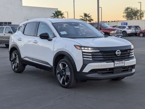 New 2026 Nissan Kicks SR image 6