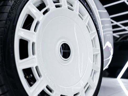 Used 2026 Rolls-Royce Phantom Sedan image 32