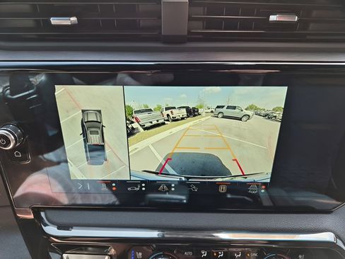 Used 2025 GMC Sierra 1500 AT4 w/ AT4 Premium Package AWD/4WD image 51