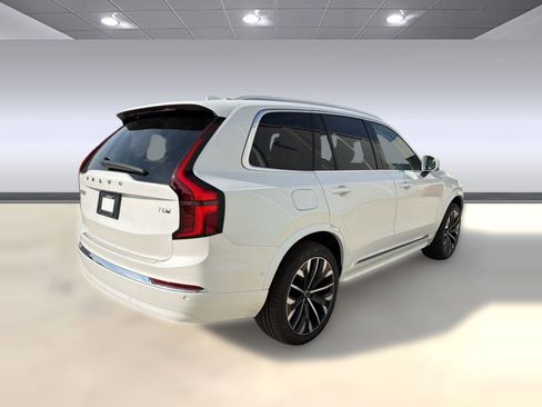 New 2026 Volvo XC90 T8 Ultra w/ Protection Package Premier AWD/4WD image 9