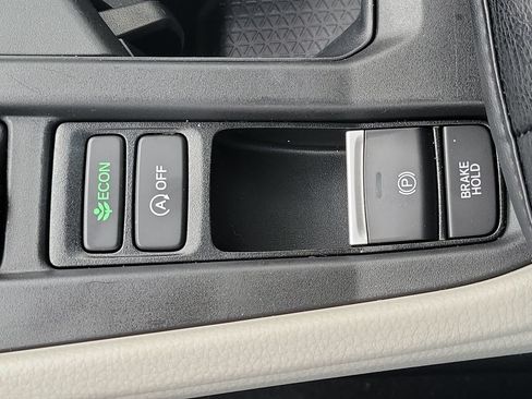 Used 2023 Honda Accord LX image 32