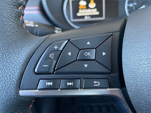New 2025 Nissan Versa SR w/ Trunk Package image 21