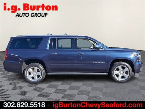 Used 2020 Chevrolet Suburban Premier image 7