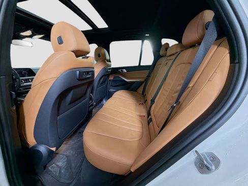 Used 2019 BMW X5 xDrive40i w/ Convenience Package image 24