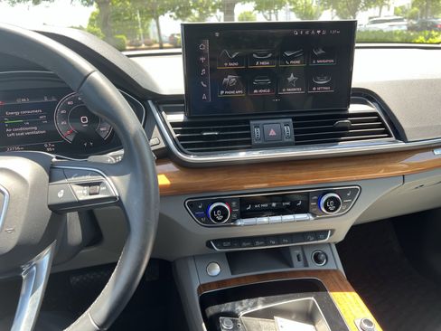 Certified 2023 Audi Q5 2.0T Prestige w/ Prestige Package AWD/4WD image 31