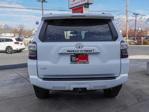 Used 2024 Toyota 4Runner SR5 Premium image 7