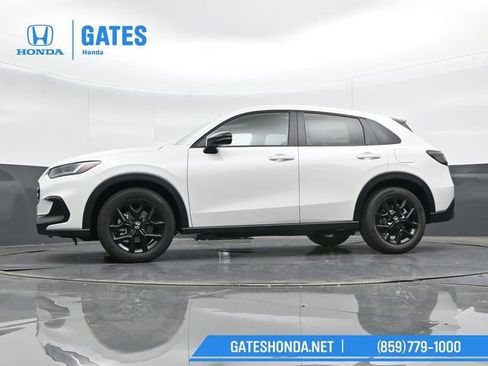 Used 2025 Honda HR-V Sport image 39