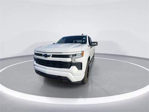 Used 2023 Chevrolet Silverado 1500 RST w/ Z71 Off-Road Package image 3