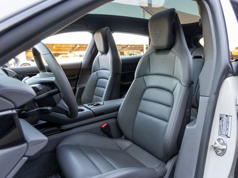 Used 2025 Porsche Taycan 4S image 5