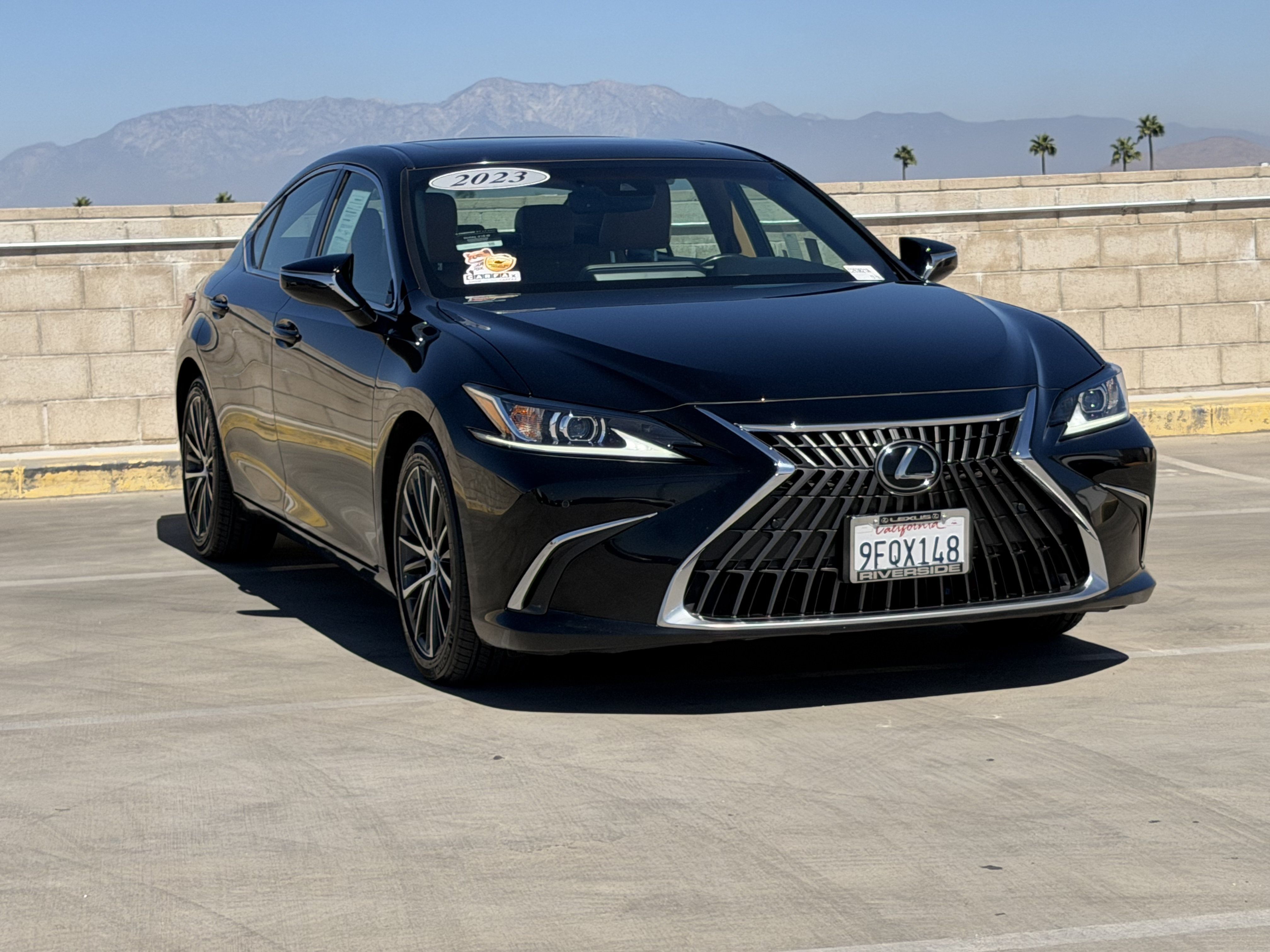 Certified 2023 Lexus ES 350 w/ Premium Package FWD image 2