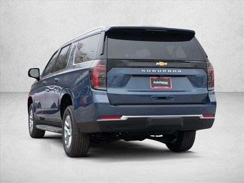 New 2026 Chevrolet Suburban LS image 7