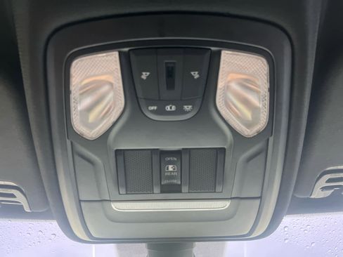 Used 2019 RAM 1500 Big Horn image 22