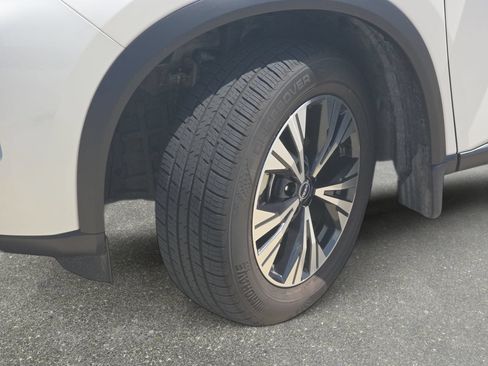 Used 2023 Nissan Rogue SV FWD image 28