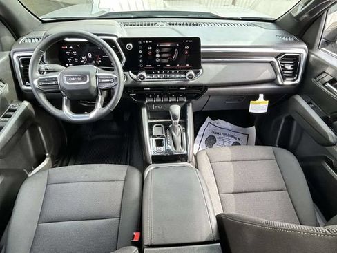 Used 2025 GMC Canyon Elevation w/ Convenience Package RWD image 10