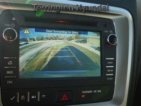 Used 2016 GMC Acadia SLE image 21