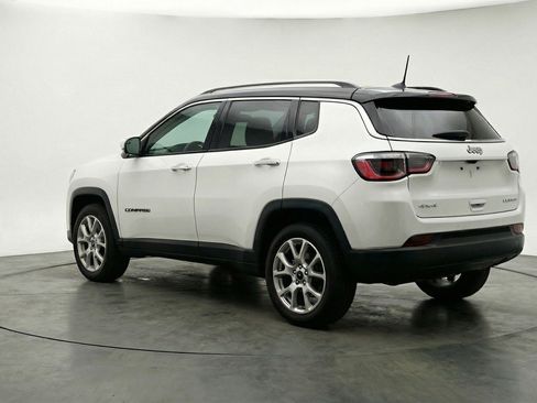 Used 2025 Jeep Compass Limited image 6