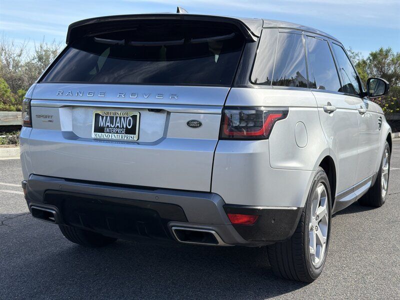 Used 2018 Land Rover Range Rover Sport HSE AWD/4WD image 6