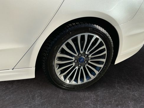 Used 2017 Ford Fusion Titanium image 10