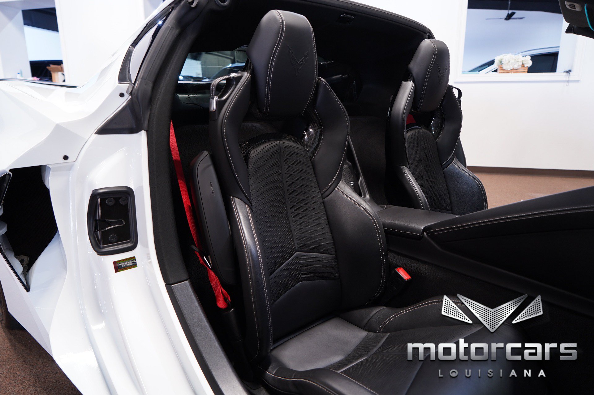 Used 2021 Chevrolet Corvette Stingray Preferred Cpe w/ Z51 Performance Package RWD image 31