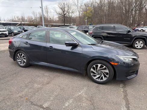 Used 2018 Honda Civic EX image 18