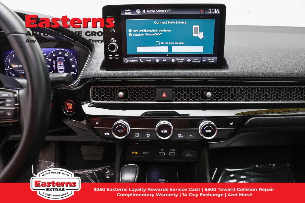 Used 2022 Honda Civic Touring image 13