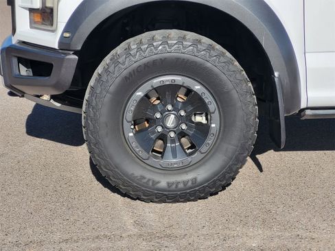 Used 2018 Ford F150 Raptor w/ Equipment Group 802A Luxury image 10