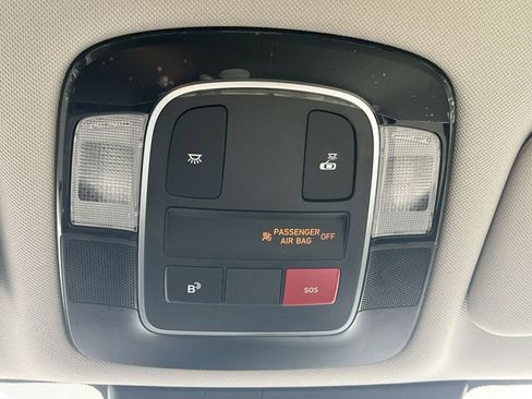 Certified 2025 Hyundai Sonata SE FWD image 29