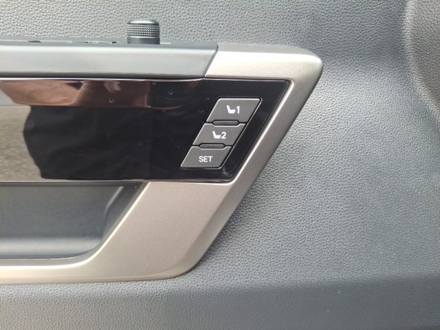 New 2026 Toyota Tundra Limited AWD/4WD image 11