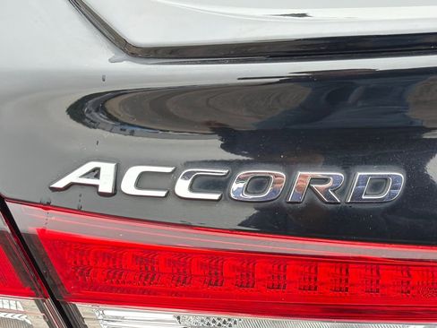 Used 2019 Honda Accord Sport image 8