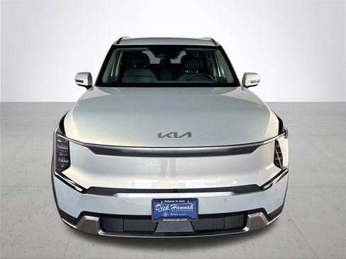 New 2026 Kia EV9 Wind image 3