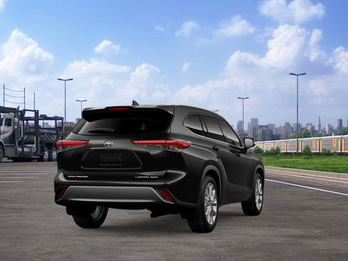 New 2026 Toyota Highlander Limited image 9