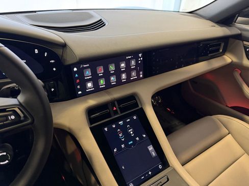 Certified 2025 Porsche Taycan image 18