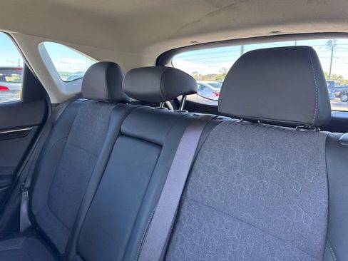 Used 2025 Kia Seltos S FWD image 18