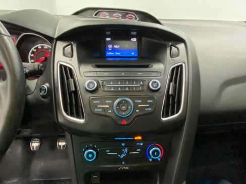 Used 2016 Ford Focus ST FWD image 28