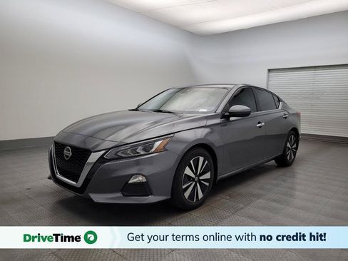 Used 2021 Nissan Altima 2.5 SV FWD image 1