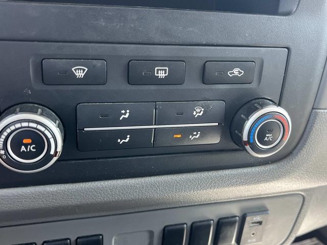 Used 2018 Nissan NV 3500 S RWD image 30