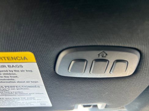 Certified 2025 Ford Explorer ST-Line w/ ST-Line Street Pack image 21