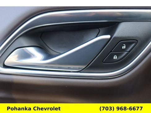 Used 2023 Chevrolet Tahoe Z71 w/ Z71 Off-Road Package AWD/4WD image 23