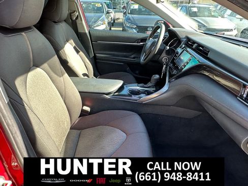 Used 2020 Toyota Camry LE w/ Carpet Mat Package FWD image 17
