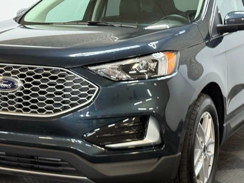 Used 2023 Ford Edge SEL image 6