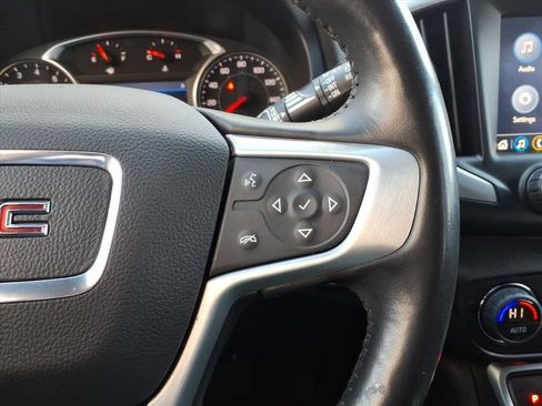 Certified 2022 GMC Terrain SLT image 17