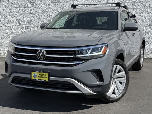 Used 2020 Volkswagen Atlas Cross Sport SE AWD/4WD image 3