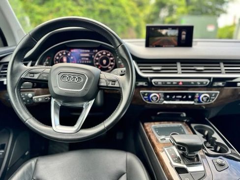Used 2018 Audi Q7 3.0T Prestige AWD/4WD image 30