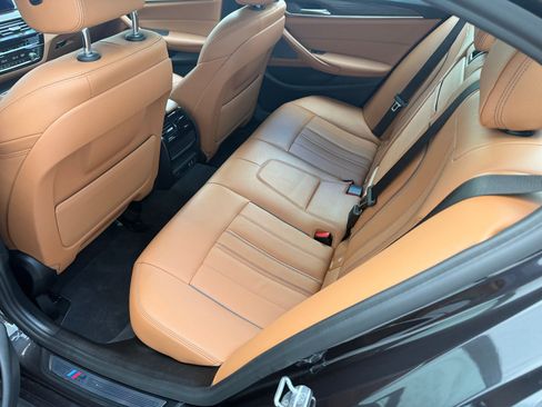 Used 2021 BMW 540i xDrive w/ M Sport Package image 14