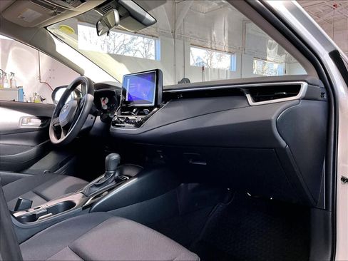 Used 2024 Toyota Corolla LE image 14