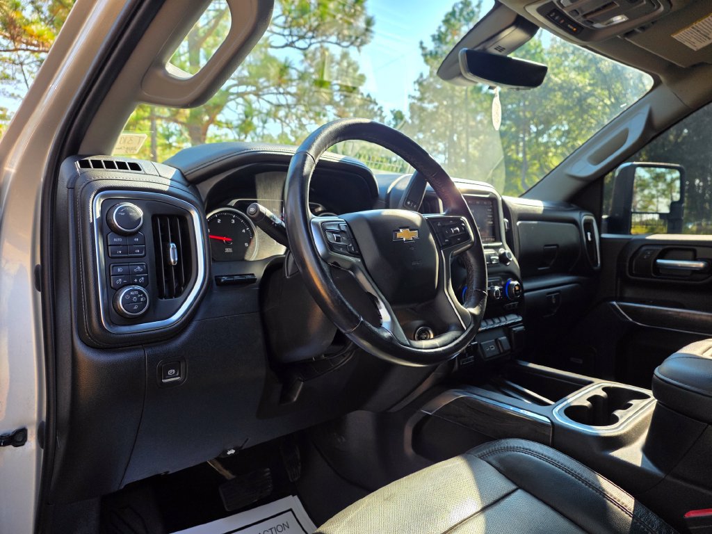 Used 2020 Chevrolet Silverado 2500 LTZ w/ LTZ Premium Package AWD/4WD image 13