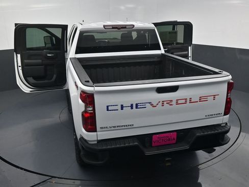 Used 2023 Chevrolet Silverado 2500 Custom w/ Custom Convenience Package AWD/4WD image 21