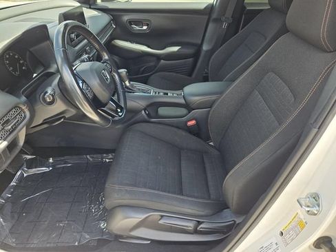 Used 2023 Honda HR-V Sport image 17