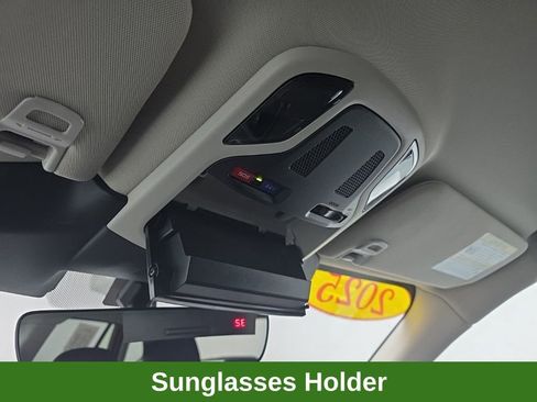 Used 2025 Subaru Outback Premium w/ Popular Package #1A image 35